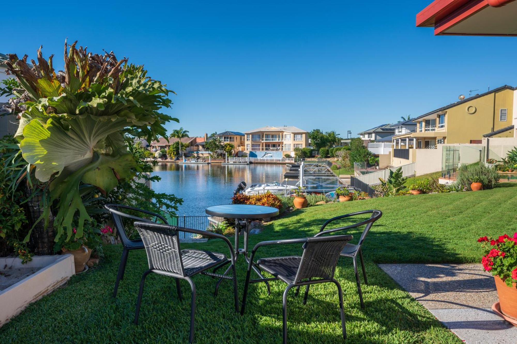 Waterfront Bed & Breakfast Gold Coast